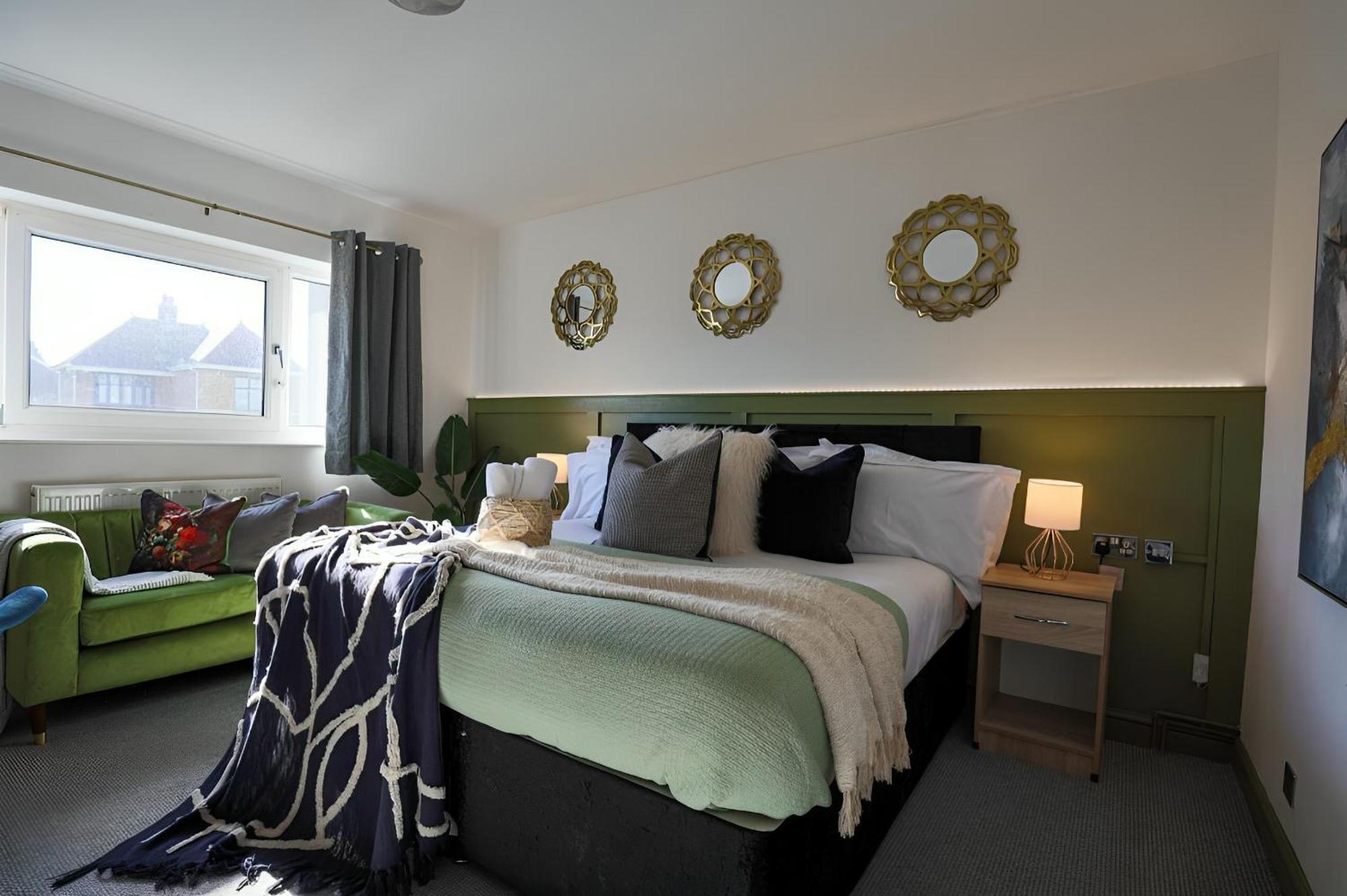 Coastal Park Accommodation Llanelli Exterior photo